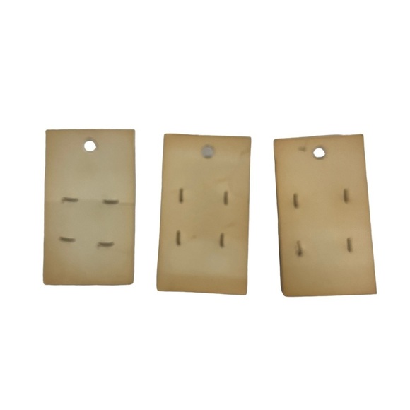 Mixed Set of 12 Gold Fish Boutique Washable Buttons Sizes F20 1/2” F24 5/8” NOS - Picture 4 of 4